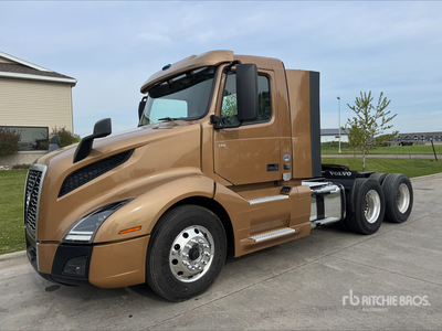 2023 Volvo VNL T/A Dagcabine Trekker