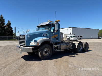 2018 Mack GU813 6x4 Tracteur routier