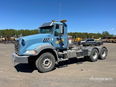 2018 Mack GU813 6x4 Tracteur routier