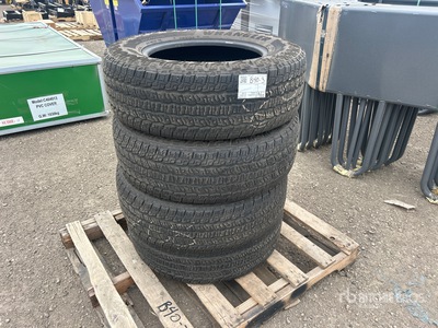 Quantity of (4) Goodyear Wrangler 265/65R18 Pneus