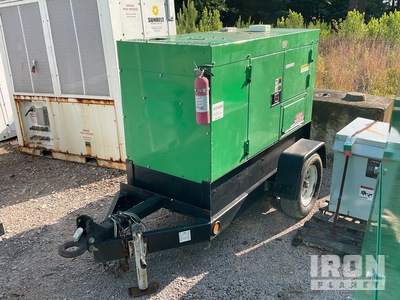 2017 Multiquip DCA-25SSIU4F 20 kW Mobile 発電機セット (250-749 kw/310-950 kva)