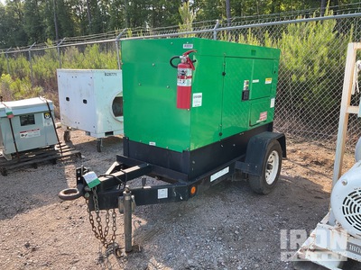 2018 Multiquip DCA-25SSIU4F 20 kW Mobile 発電機セット (250-749 kw/310-950 kva)