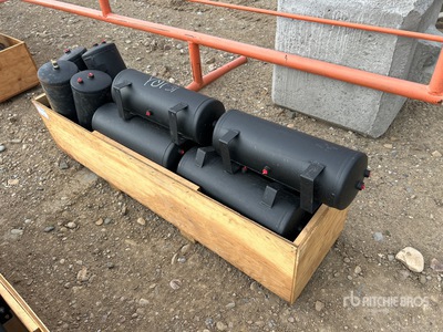 Quantity of (14) Tank