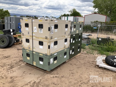 (8) Storage Containers
