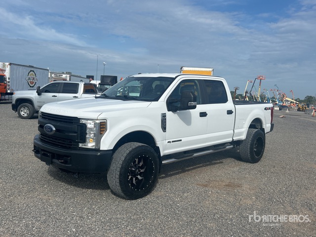 2019 Ford F-250 XL 4x4 Crew Cab Pickup