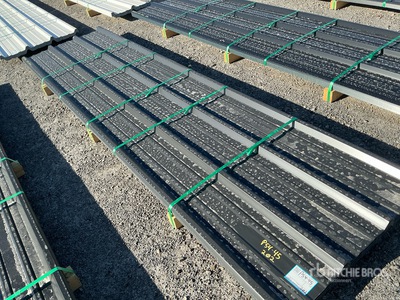 Quantity of 2025 Kit Containers Steel R Panel その他 - 店舗 & 倉庫 (Unused)