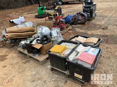 Quantity of (4) Pallets of Parts, Manuals & Tools Divers - Industriel