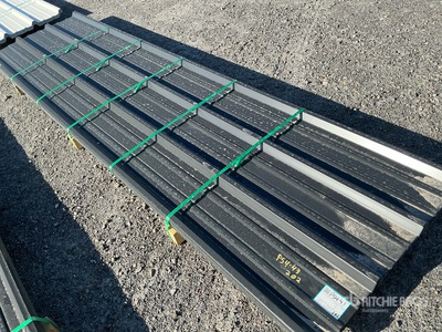 Quantity of 2025 Kit Containers Steel R Panel その他 - 店舗 & 倉庫 (Unused)