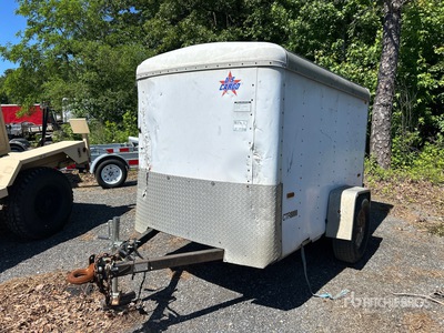 2000 US Cargo 8 ft S/A Gesloten aanhangwagen