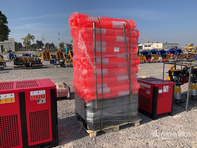 Quantity of (100) 2026 TL RB-100 Lote de Conos de Trafico (Sin Usar) / Traffic Cones (Unused)