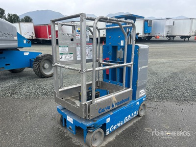 2019 Genie GR-12 Vertical Mast Lift