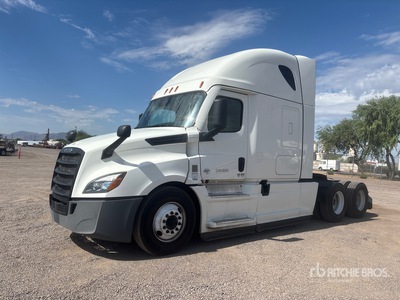 2022 Freightliner Cascadia 126 6x4 T/A Slaapcabine Trekker