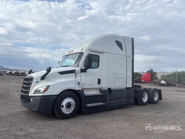 2022 Freightliner Cascadia 126 6x4 T/A Sleeper Truck Tractor