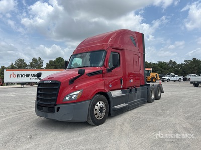 2021 Freightliner Cascadia 126 6x4 T/A Sleeper Truck Tractor