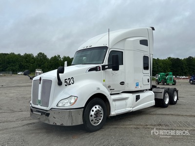2017 Kenworth T680 6x4 Cabeza Tractora Cabina Dormitorio