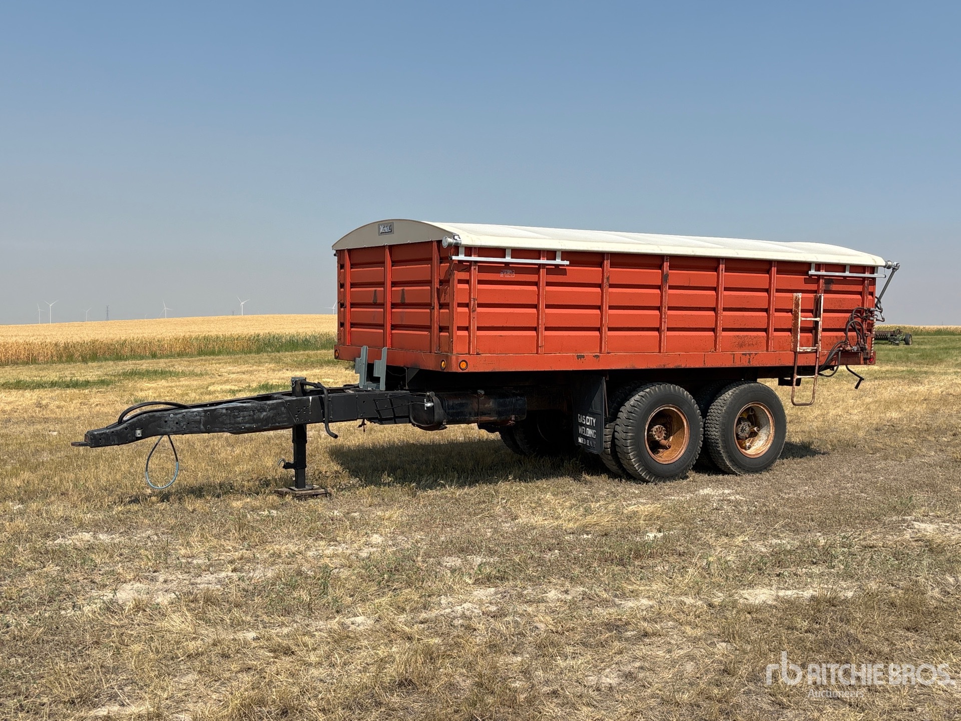 18 ft T/A Grain Trailer