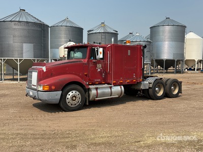 1990 International 9400 T/A Sleeper Truck Tractor