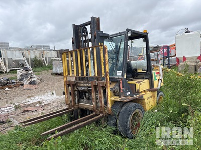 Hyster H80XL 8100 lb Pneumatic Tire Forklift