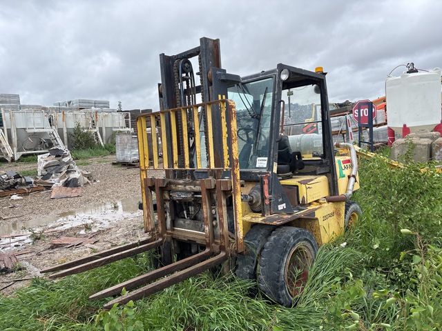 1998 Hyster H80XL 8100 lb Pneumatic Tire Forklift 1998 Hyster H80XL 8100 lb Pneumatic Tire Forklift