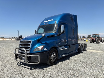 2020 Freightliner Cascadia 126 6x4 T/A Sleeper Truck Tractor