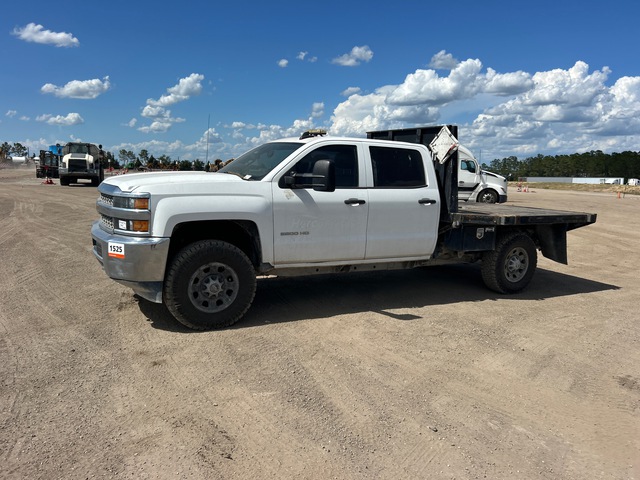 2019 Chevrolet Silverado 3500HD 4x4 Crew Cab Flatbed Truck 2019 Chevrolet Silverado 3500HD 4x4 Crew Cab Flatbed Truck