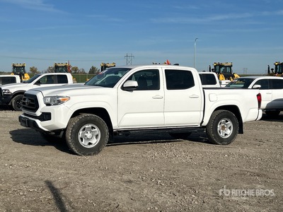 2020 Toyota Tacoma SR 4x4 Crew Cab Pickup