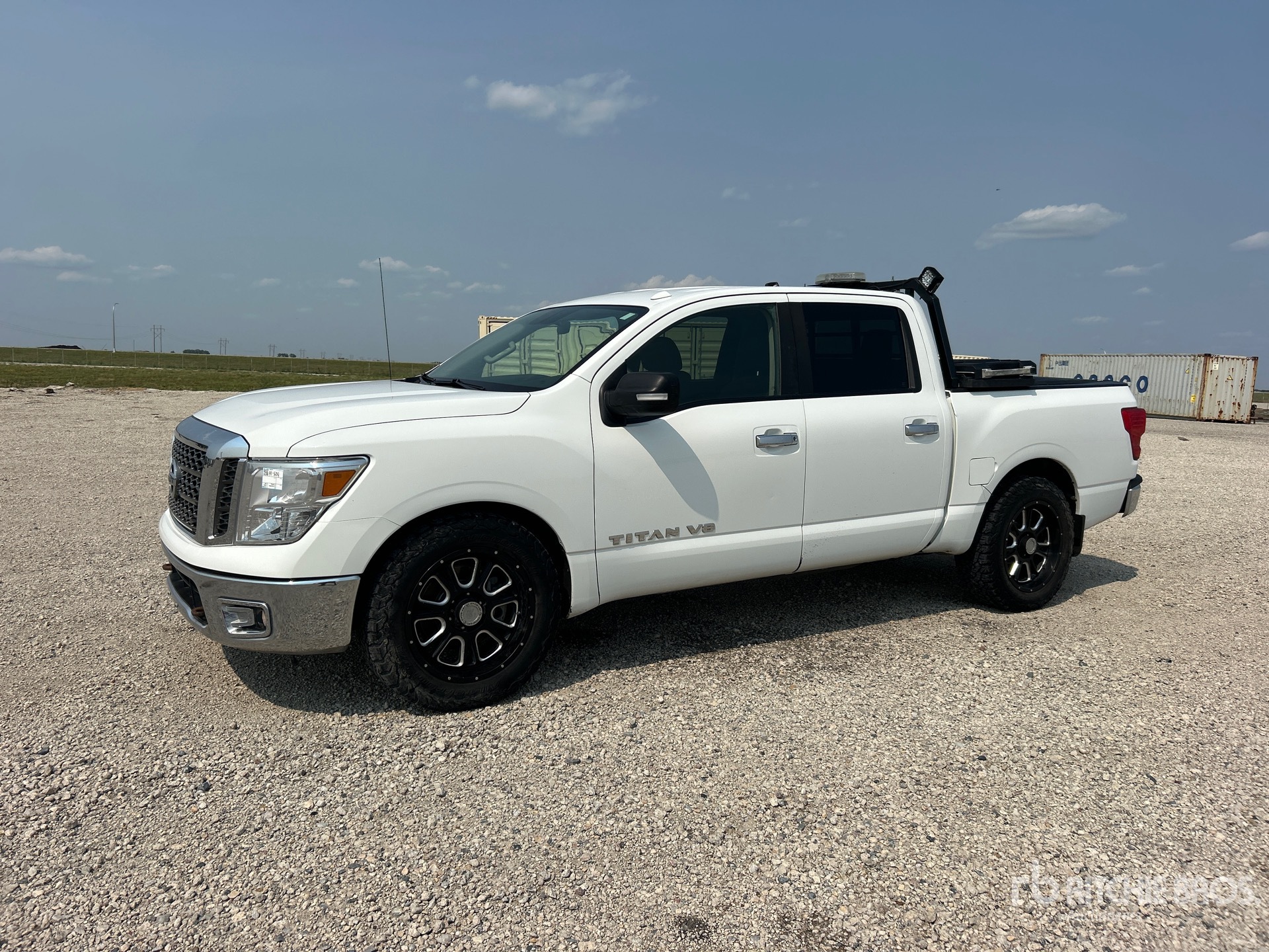 2018 Nissan Titan SV 4x4 Crew Cab Pickup