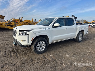 2022 Nissan Frontier SV 4x4 Crew Cab Pick Up