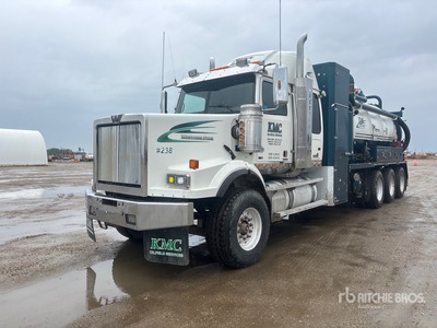 2014 Custom on 2015 Western Star 4900SA 8x6 Sleeper Combination Wash/ Vacuum Tanker Truck
