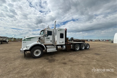 2020 Kenworth T800 8x6 Sleeper Winch Truck