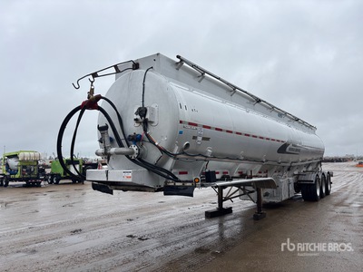 2011 Advance 46000 L Tri/A Tanker Trailer