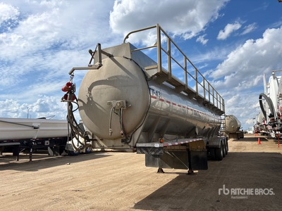 2013 Advance 43000 L Tri/A Tanker Trailer