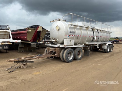 2012 Heil 32176 L Quad/A Turntable Tanker Trailer