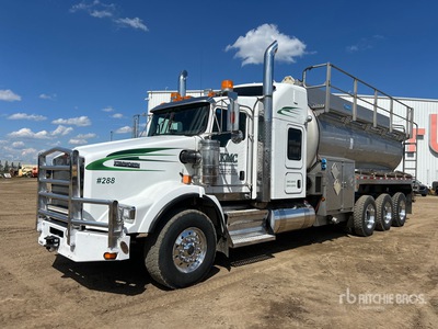 2023 Kenworth T800 22000 L 8x6 Sleeper Tanker Truck