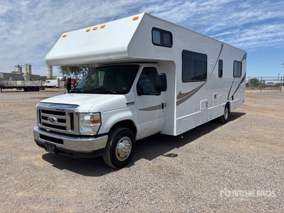 2015 Thor Motor Home