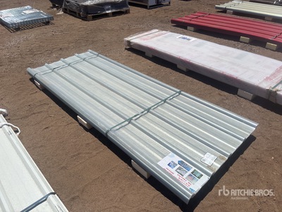 Quantity of (30) 8 ft x 3 ft Clear Polycarbonate Roof Panel Materiale edile (Unused)