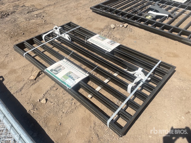 Quantity of (5) 5.9 ft x 3.3 ft Black Galvanized Steel Fencing