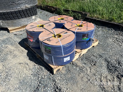 Quantity of (8) 300 ft x 4 in Heavy Duty PVC Irrigation Lay-Flat Discharge ホース