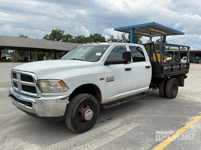 2018 Ram 3500 Heavy Duty 4x2 Crew Cab Flatbed Truck