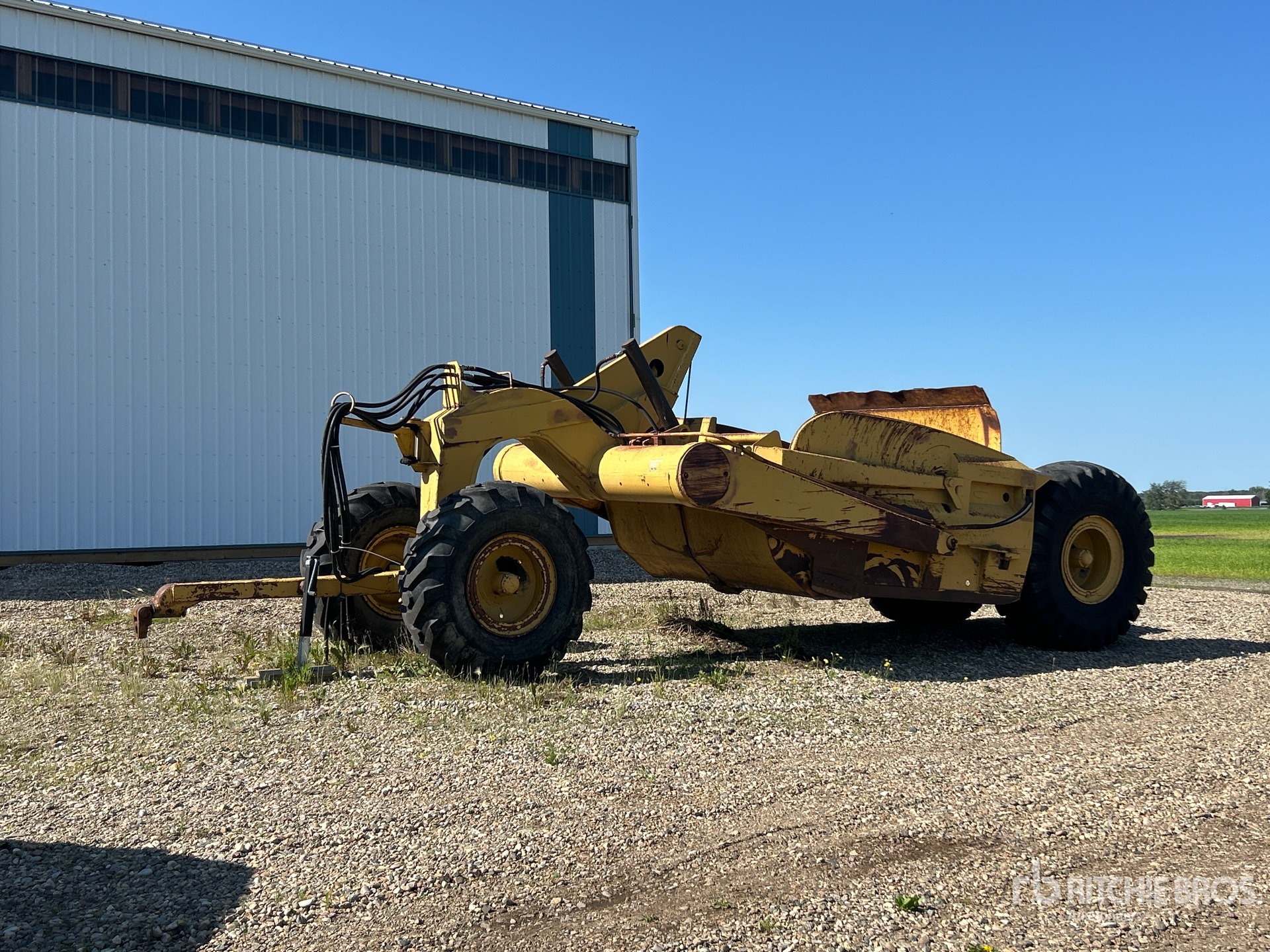 Caterpiller 4 Tire Hydraulic Pull Scraper
