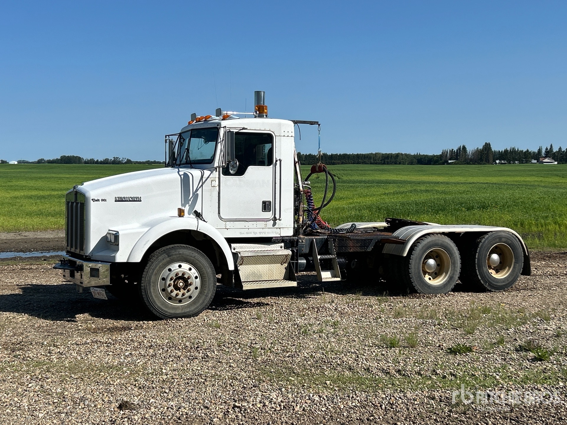 1998 Kenworth T800B 6x4 T/A Day Cab Truck Tractor