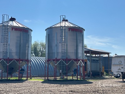 Twister +/- 4000 bu 5 Ring Hopper Trémie à grains