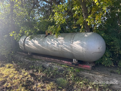 1971 Western 1000 gal Skid Mounted Propane Tanque de combustible