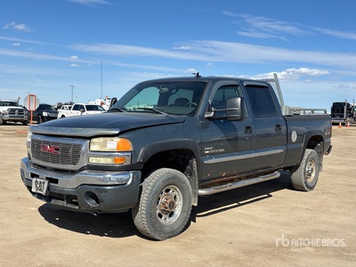 2006 GMC Sierra 2500HD Sierra 4x4 Crew Cab Pickup (Inoperable)