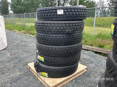 Quantity of (6) Grizzly 11R24.5 Pneus - Fits Semi Truck