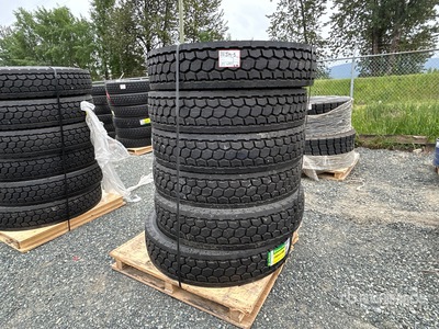 Quantity of (6) Grizzly 11R24.5 Pneus - Fits Semi Truck