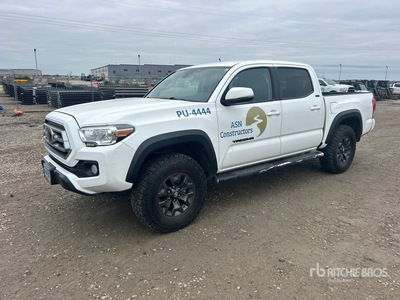 2021 Toyota Tacoma SR5 4x4 Crew Cab Ophalen