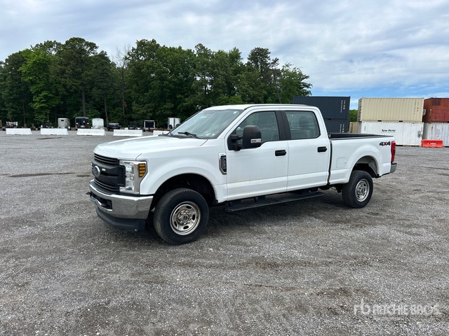 2018 Ford F-250 XL 4x4 Crew Cab Pickup