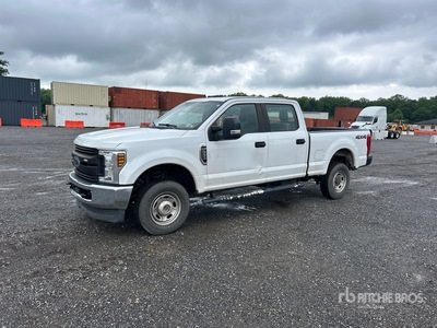 2019 Ford F-250 XL 4x4 Crew Cab ピックアップ