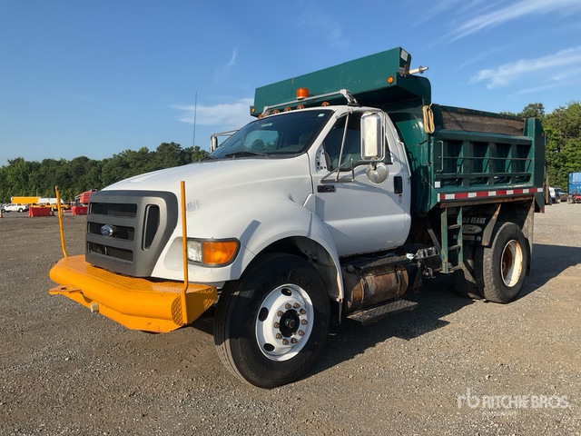 2012 Ford F-750 4x2 S/A Dump Truck